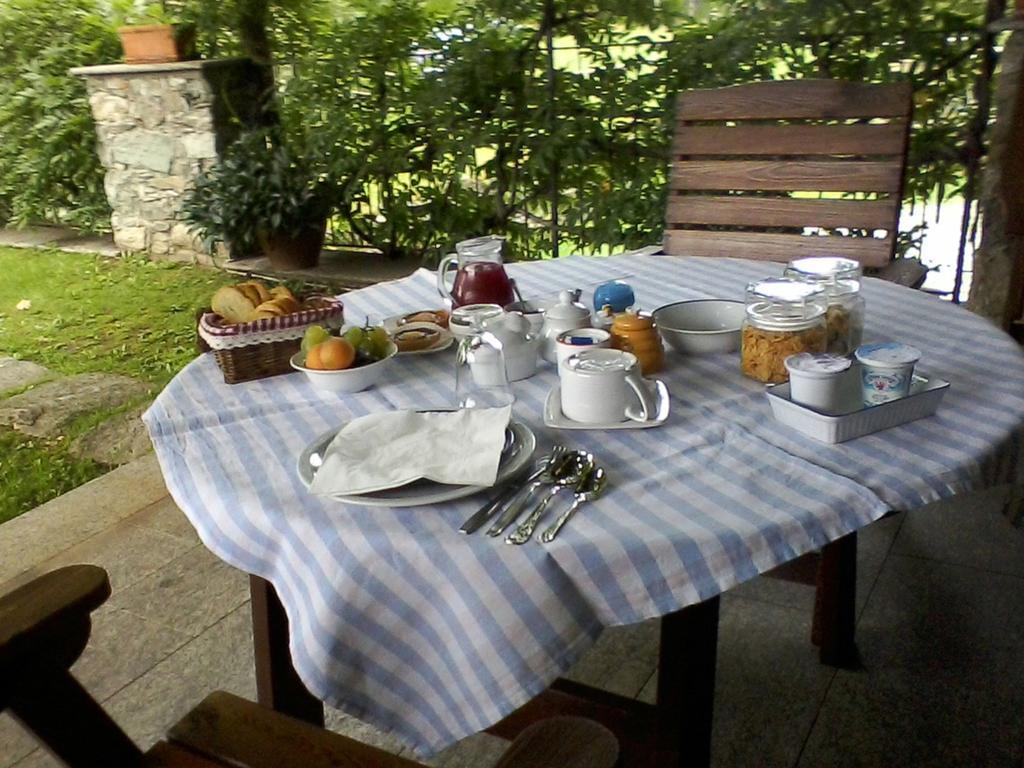 Il Glicine Bed & Breakfast Zimone ภายนอก รูปภาพ