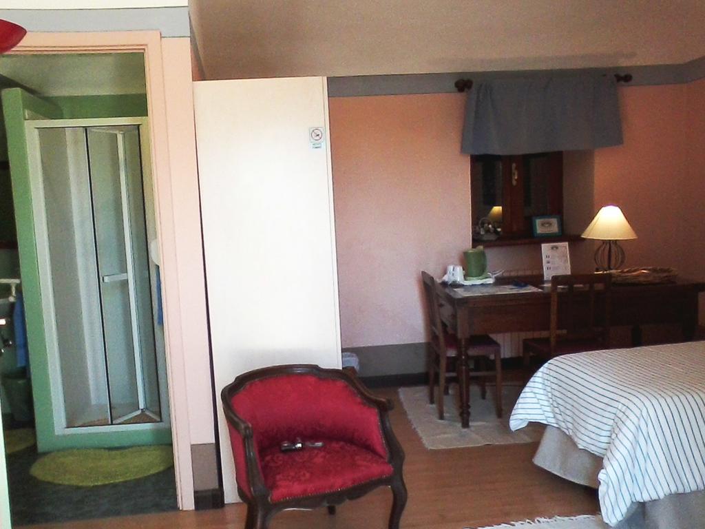 Il Glicine Bed & Breakfast Zimone ภายนอก รูปภาพ