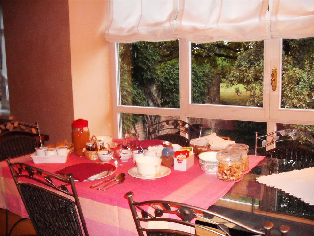 Il Glicine Bed & Breakfast Zimone ภายนอก รูปภาพ